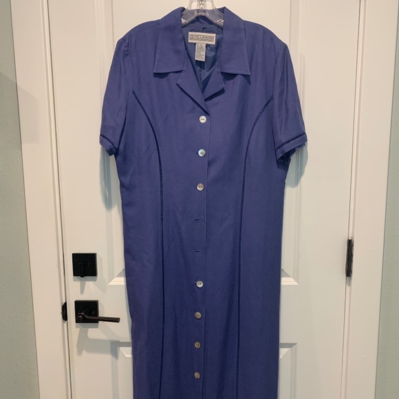 Jessica Howard Dresses & Skirts - Beautiful lavender Jessica Howard dress.  Size 14.  Short sleeves, ankle length.